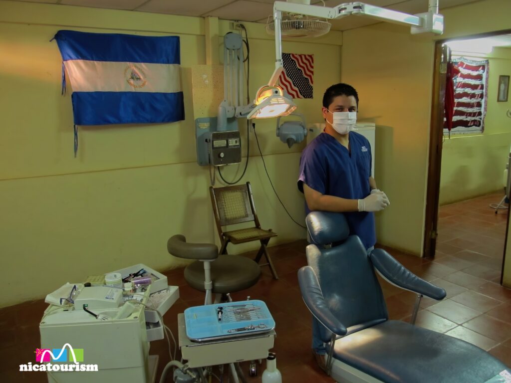 Male dentist Nicaragua